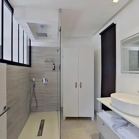 Akwabay - Les Du Cap Lodge Le Lavandou