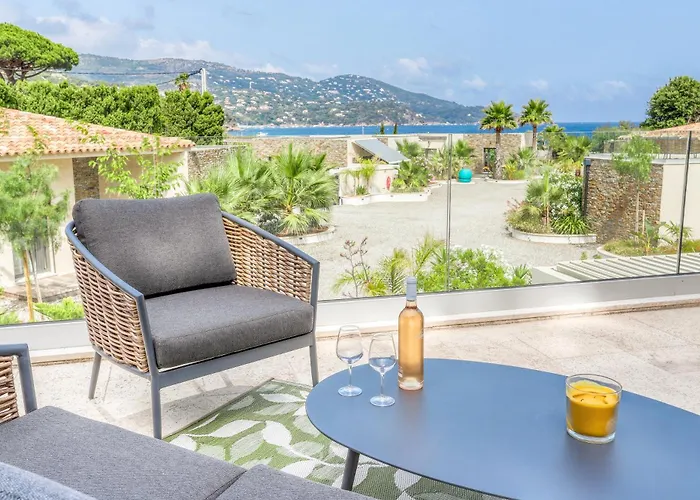 Akwabay - Les Du Cap * Le Lavandou