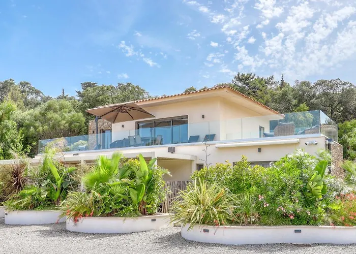 Akwabay - Les Du Cap Jaktstuga