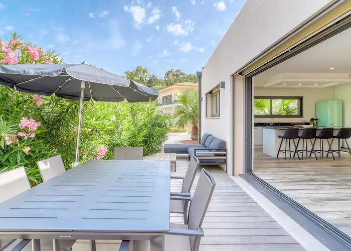 Akwabay - Les Du Cap * Le Lavandou